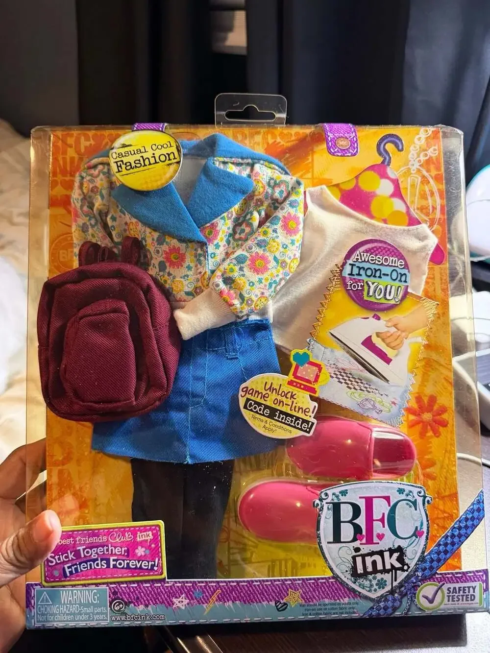 BFC, Ink. Casual Cool Fashion 18-inch Doll Outfit Accessory Set